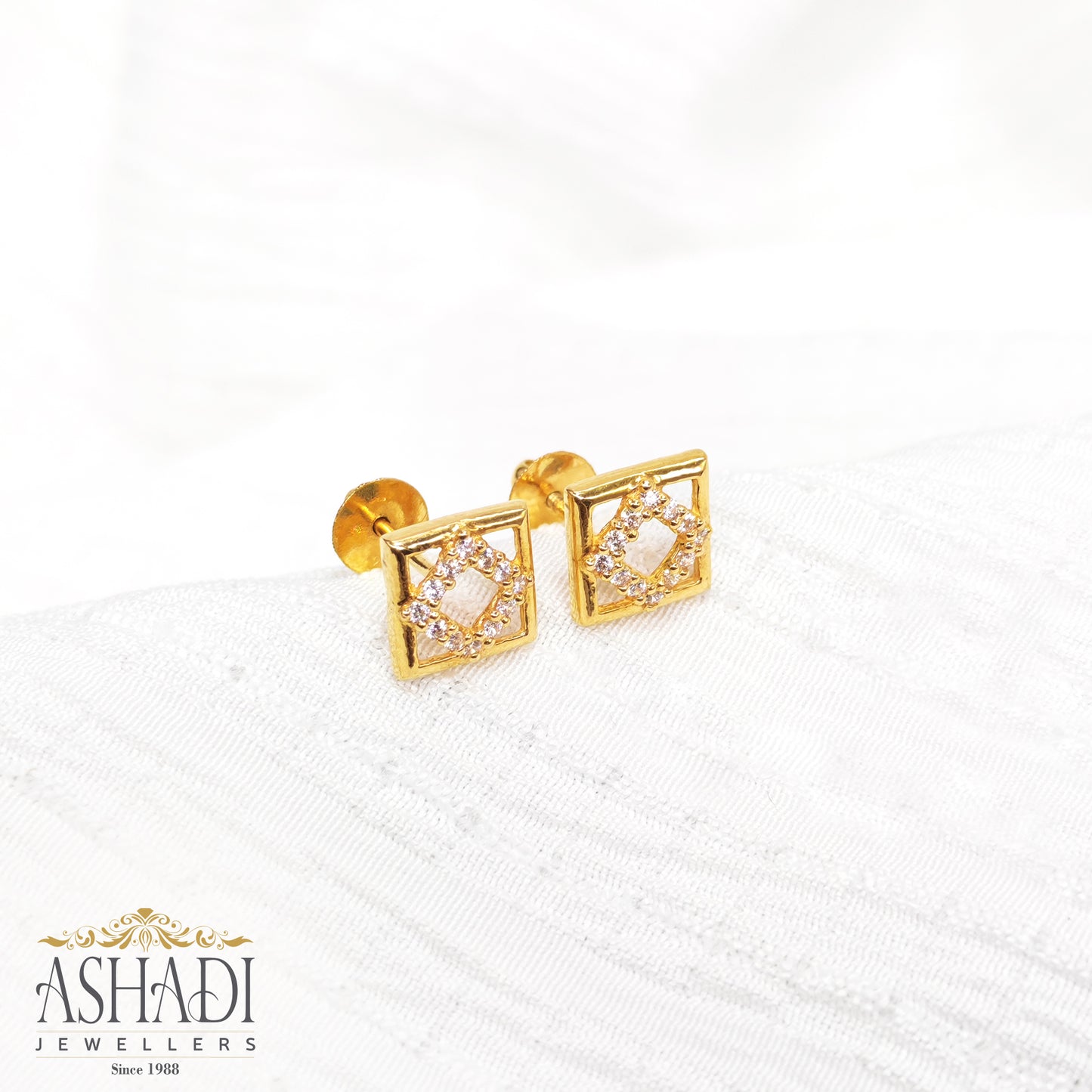 22K Ear Stud | ER0023