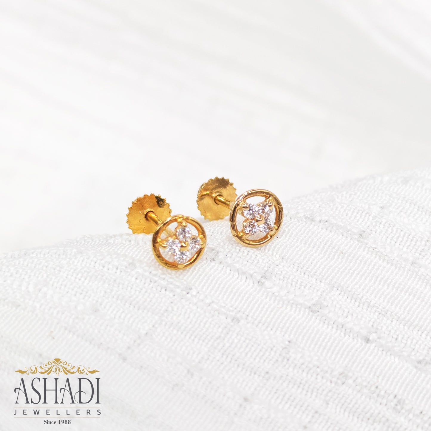 22K Ear Stud | ER0025