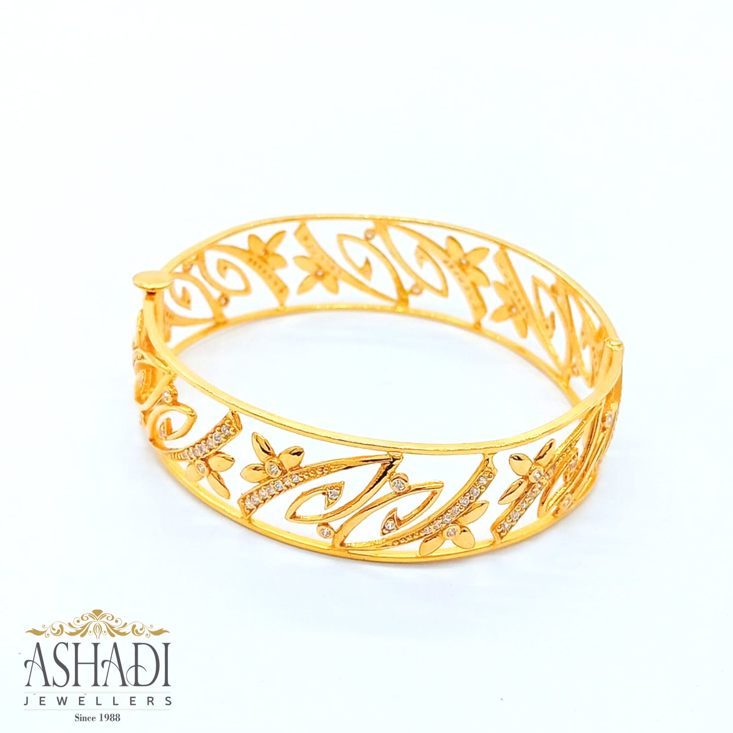 22Kt Gold Bangel