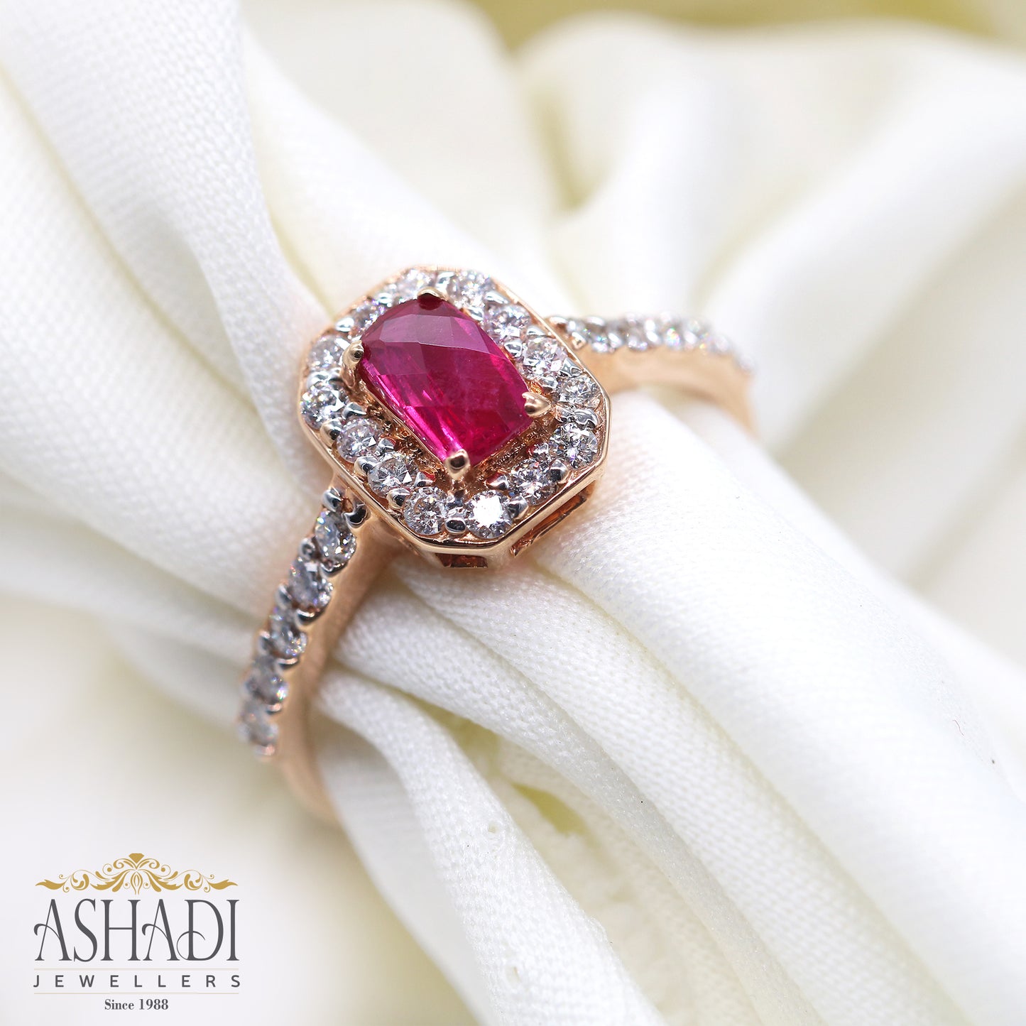 Gem Embedded Ring | RING3004