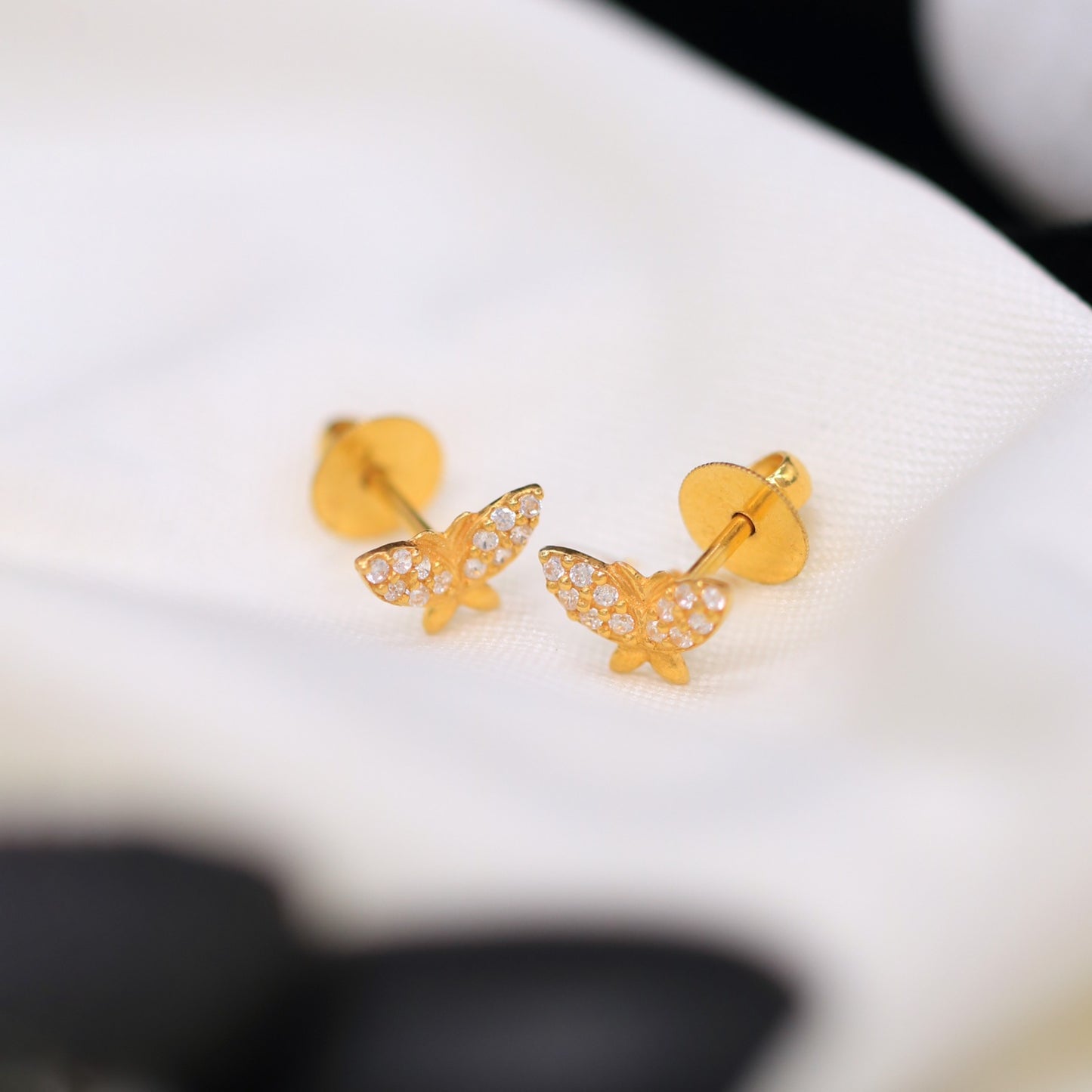 22Kt Ear Stud | ER0019