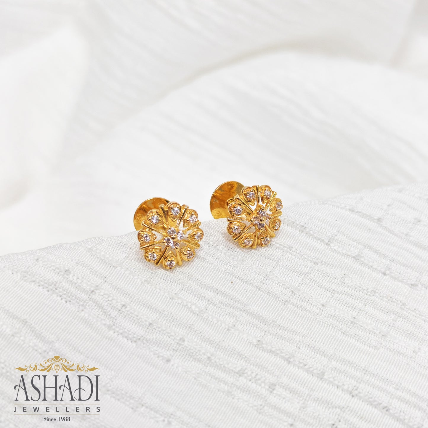 22K Ear Stud | ER0028