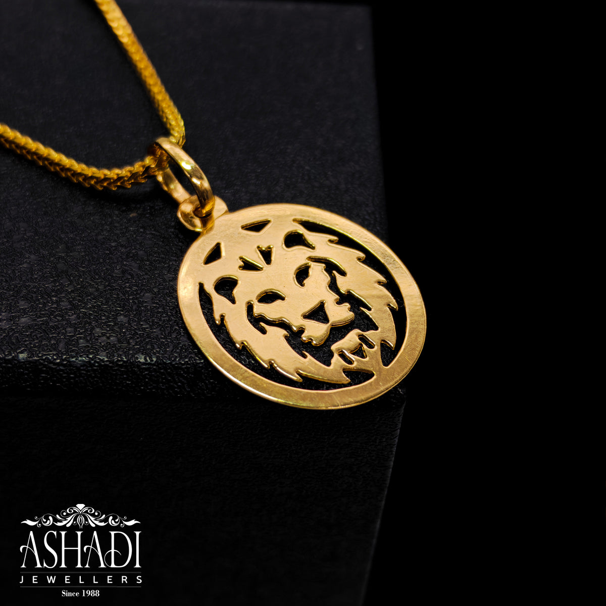 Gold Pendant | PE0041